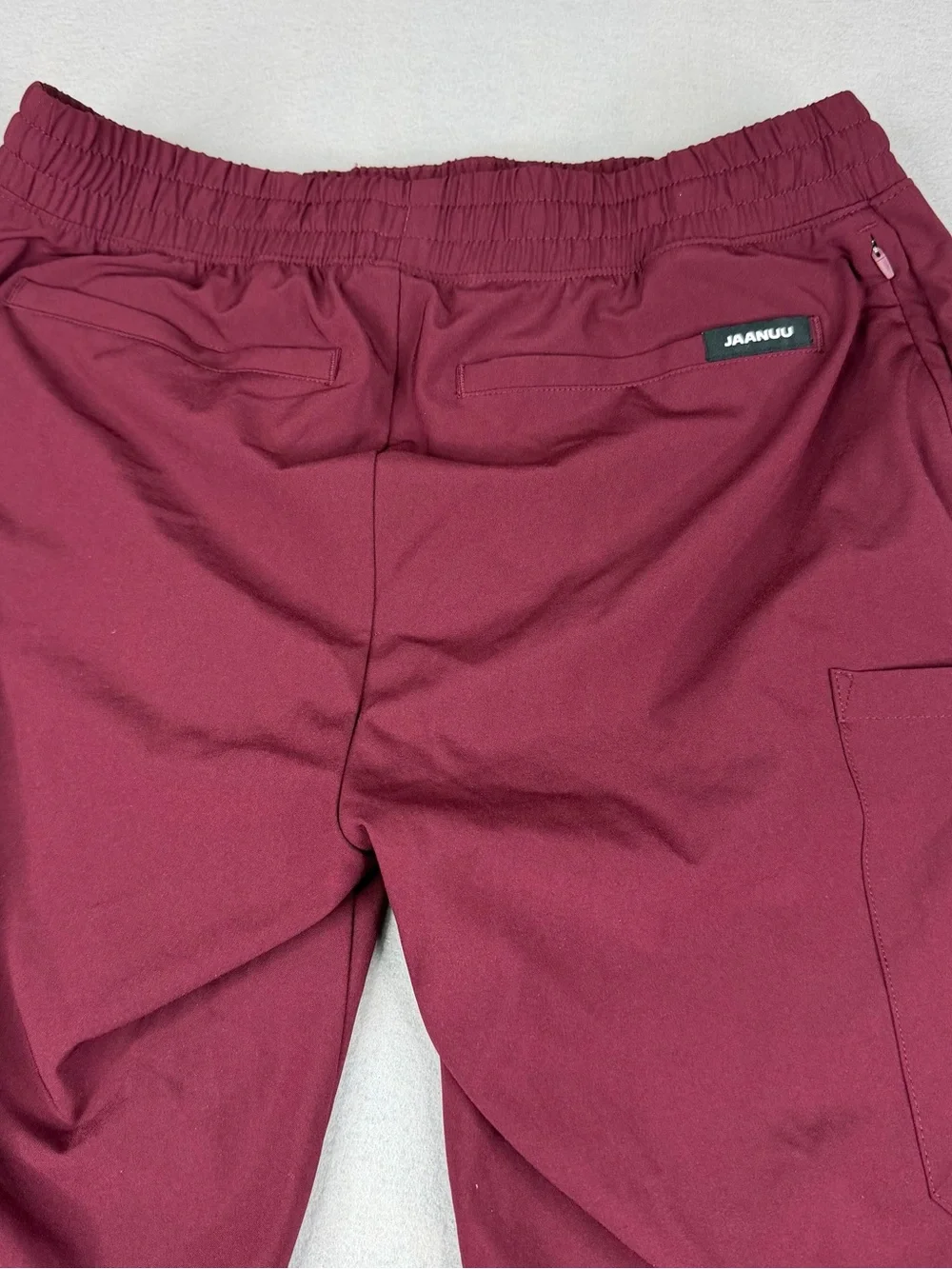 JAANUU ULTRAlite Rhodes Scrub Pants Men’s Medium Burgundy Stretch M20016